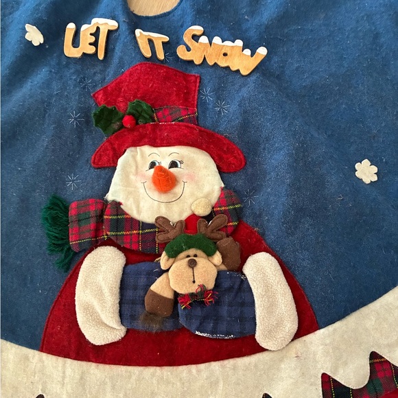 Vintage “Let it Snow” Christmas Tree Skirt with Snowman Design - Picture 2 of 9